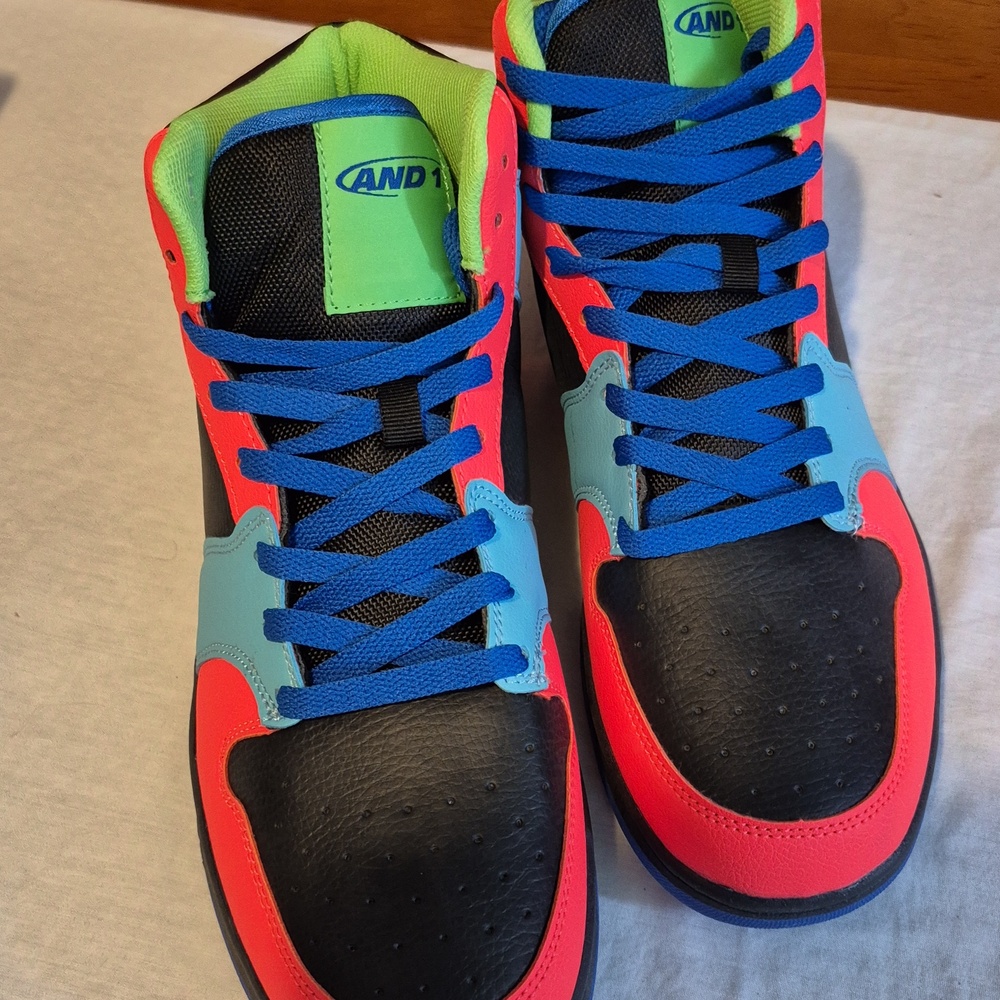 And1 slam mid size 9